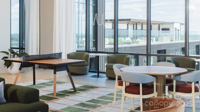 Building Photo - 2161 Hawkins St