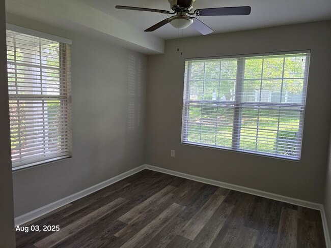 Building Photo - Beautiful 2 Bed 2 Bath Condo With Patio In...