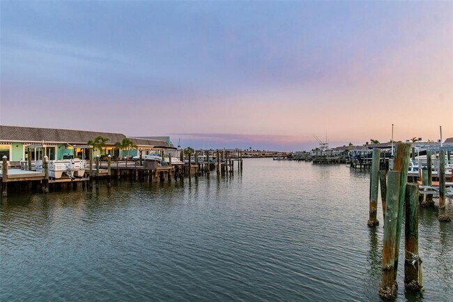 Building Photo - 392 Boca Ciega Point Blvd N