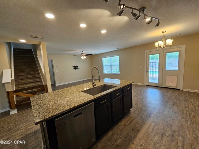Building Photo - 4707 Windsor Park Ln