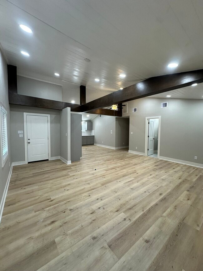 Building Photo - 8223 Wallis St