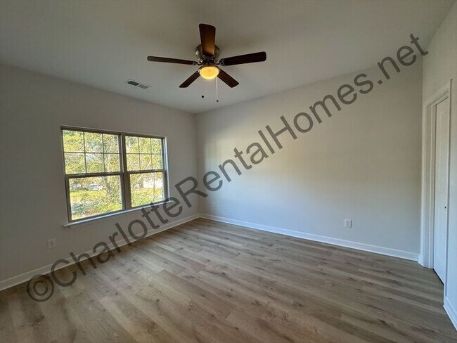 Building Photo - New Construction Single Family Home!