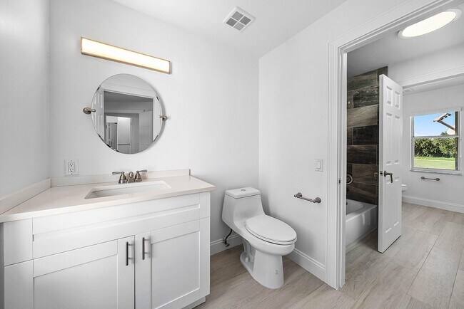 Building Photo - 5855 NW 42nd Way