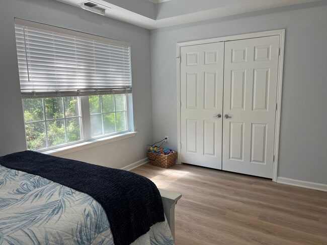 Building Photo - Beautifully Updated 3-Bedroom in Bridgepointe