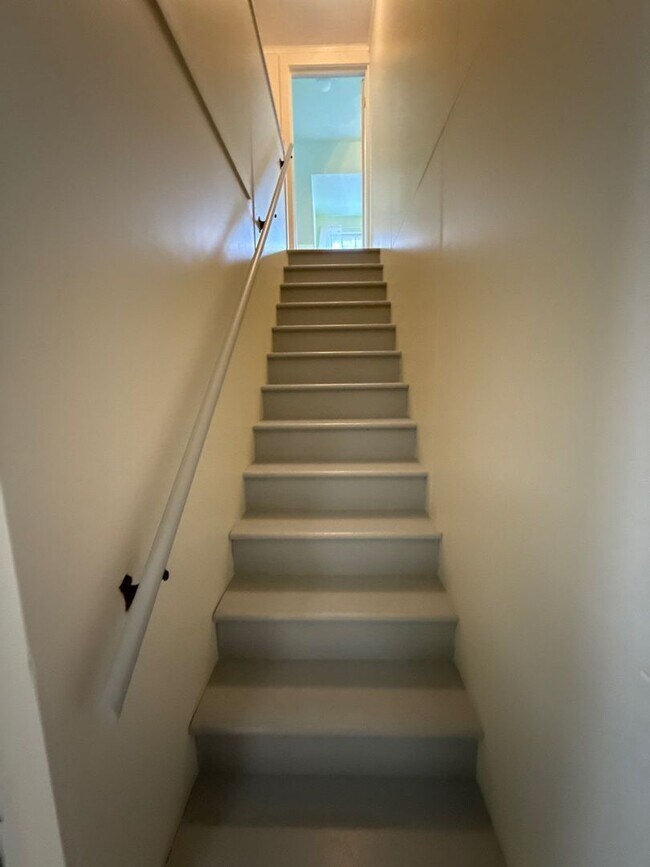 Building Photo - 1947 Marion St SE