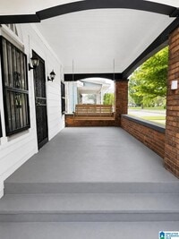 Building Photo - 425 Owen Ave