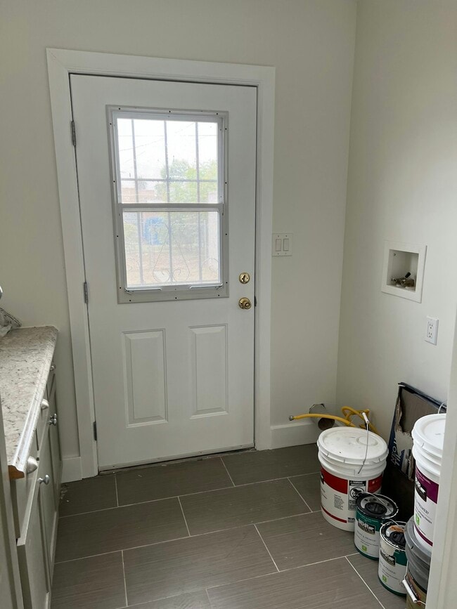 Building Photo - 7826 La Salle Ave