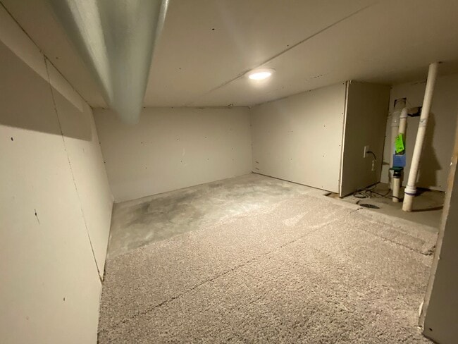 Building Photo - 3 bed, 2.5 bath South Fargo Home For Rent!