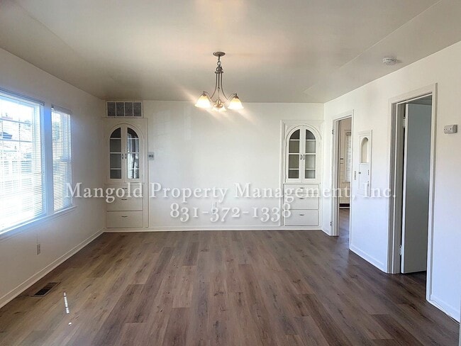 Building Photo - Spacious 3-Bed, 1.5-Bath Home with Private...
