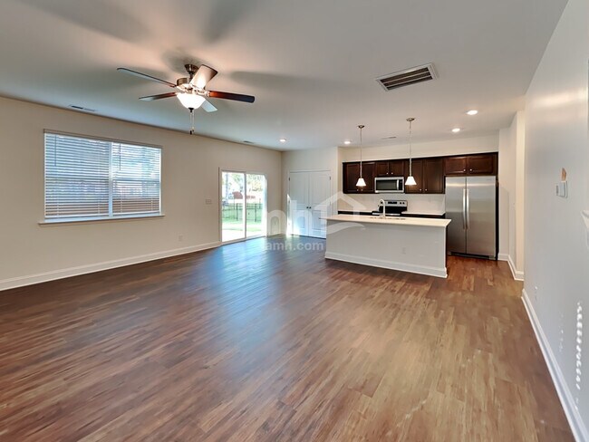 Building Photo - 11134 Hazel Gdns Dr
