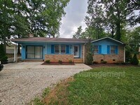 Building Photo - 3700 Miller Dr