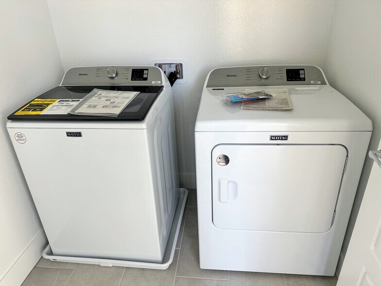 Laundry - 3475 Williamson Dr