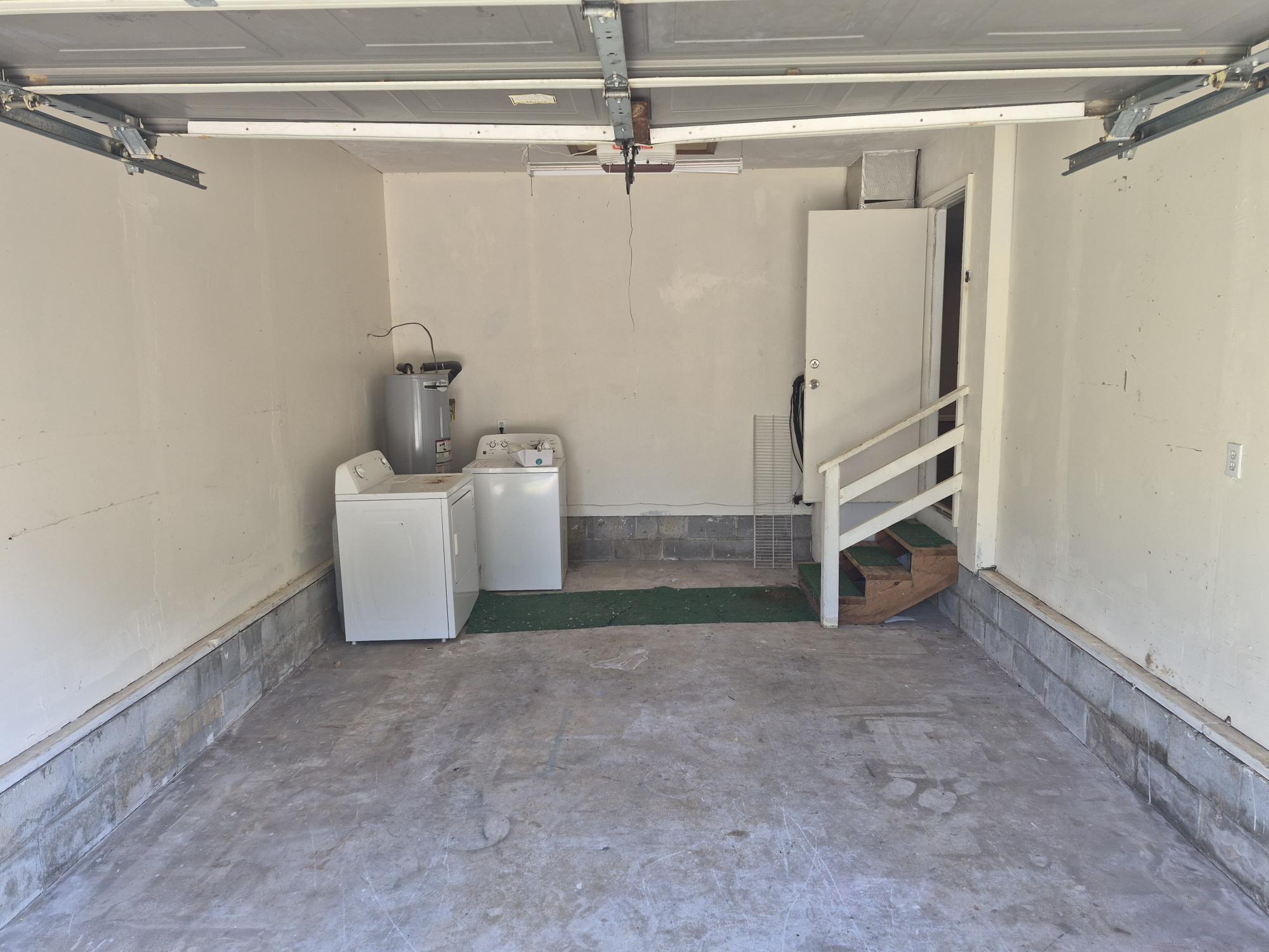 Building Photo - 4166 Laurel Oak Cir