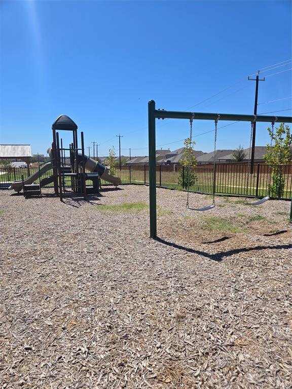 Building Photo - 7516 Magnolia Village