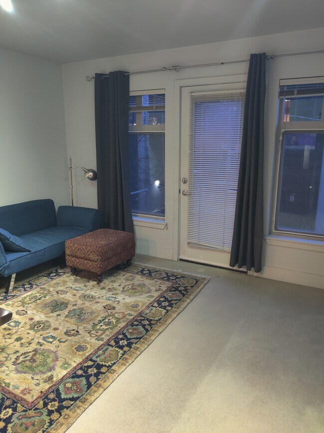 Building Photo - 123 Queen Anne Ave N