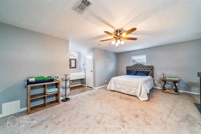 Building Photo - 12755 Mill Ridge Dr