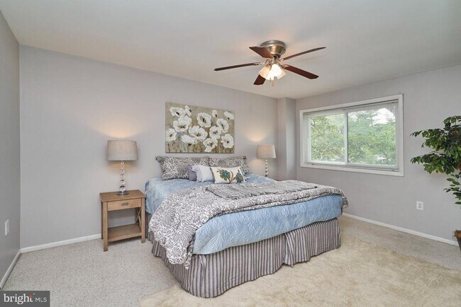 Building Photo - 3340 S 28th St