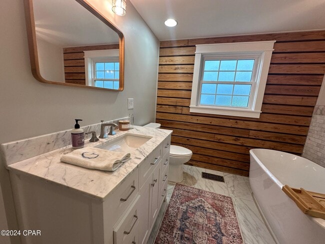 Building Photo - 4158 Thompson Rd