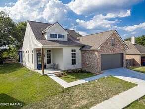 Building Photo - 202 Student Ln