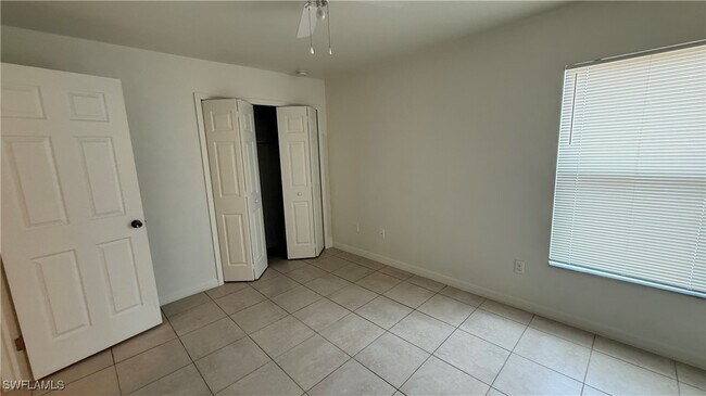 Building Photo - 705 Nicholas Pkwy W