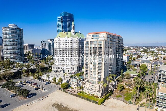 Building Photo - Stunning Panoramic Views from Every Window...