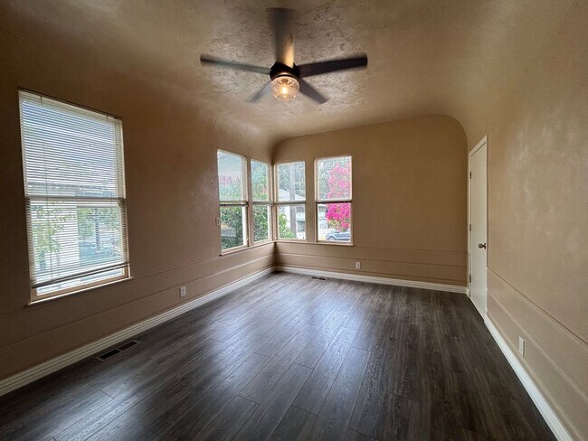 Building Photo - 1189 High St