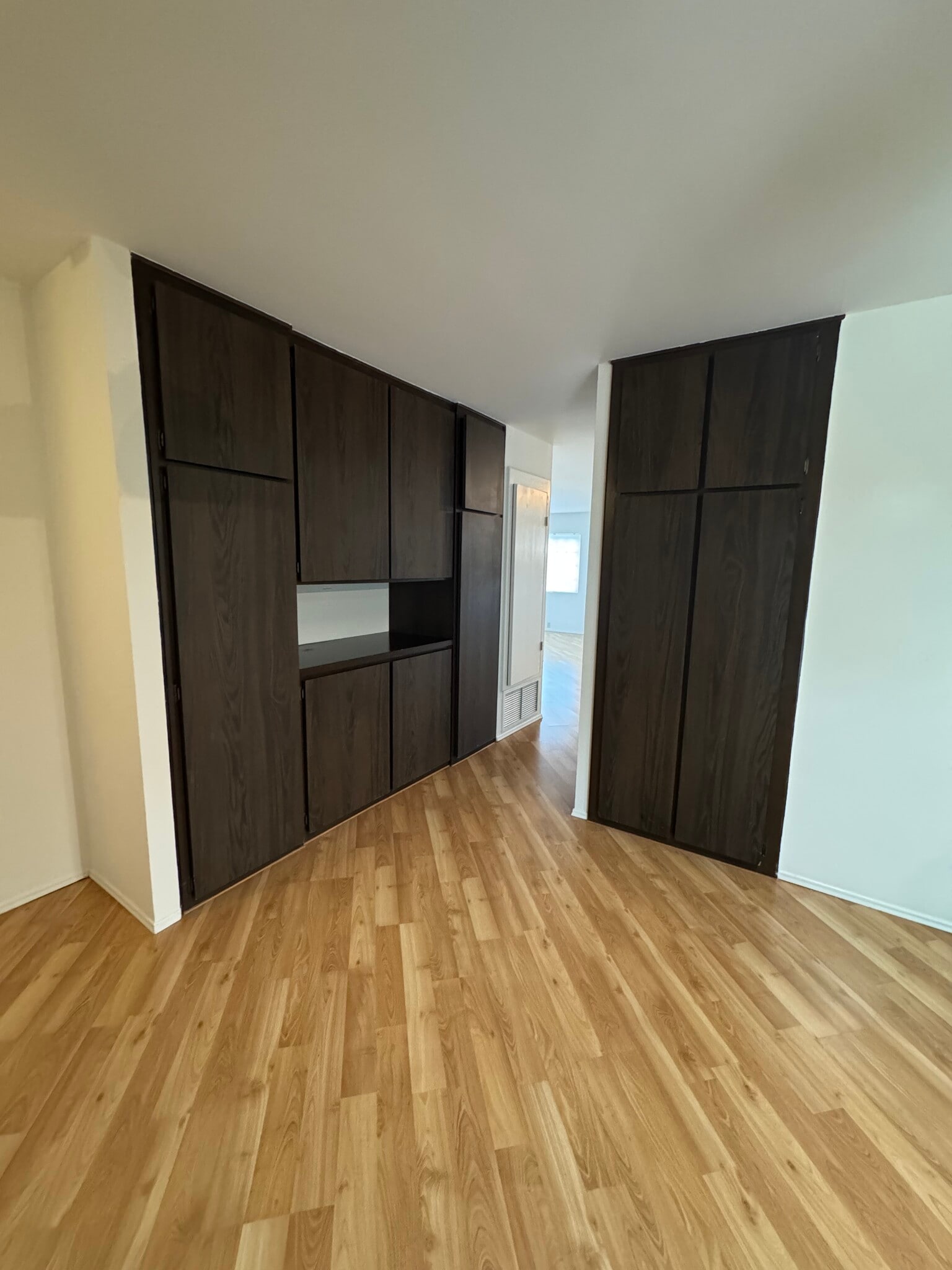 Built-in cabinets off the kitchen - 15190 Penasquitos Dr