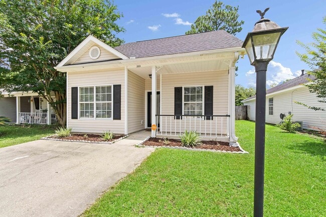 Building Photo - 2033 Post Oak Ct
