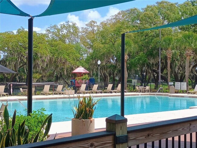 Building Photo - 14084 Bridgewater Crossings Blvd