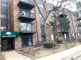 Building Photo - 8974 N Western Ave