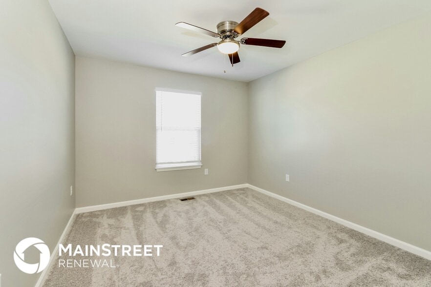 Building Photo - 2071 Paddle Wheel Dr