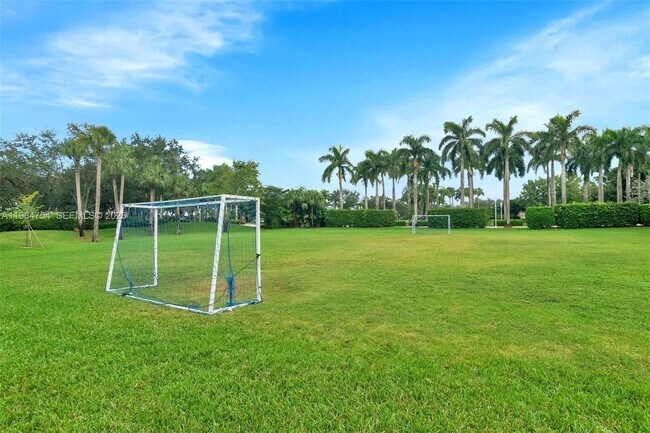 Building Photo - 792 NW 170th Terrace