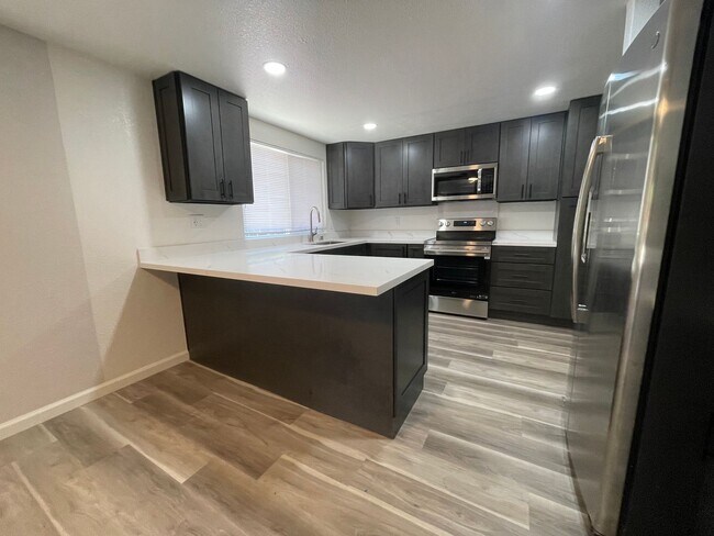Building Photo - Updated Gorgeous Antioch Home with Pool
