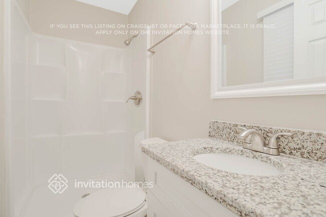 Building Photo - 246 Sandra Dr NW