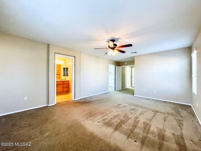 Building Photo - 2736 N Neruda Ln