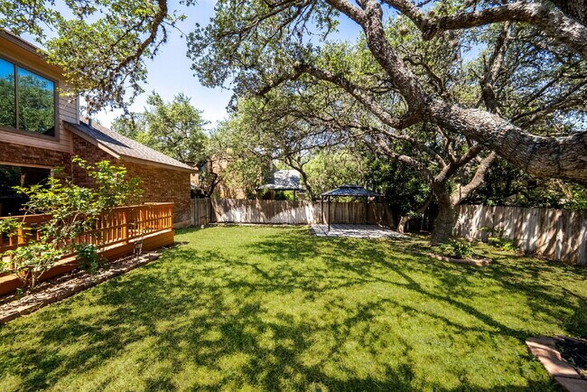 Building Photo - This is the one that checks all the boxes.
