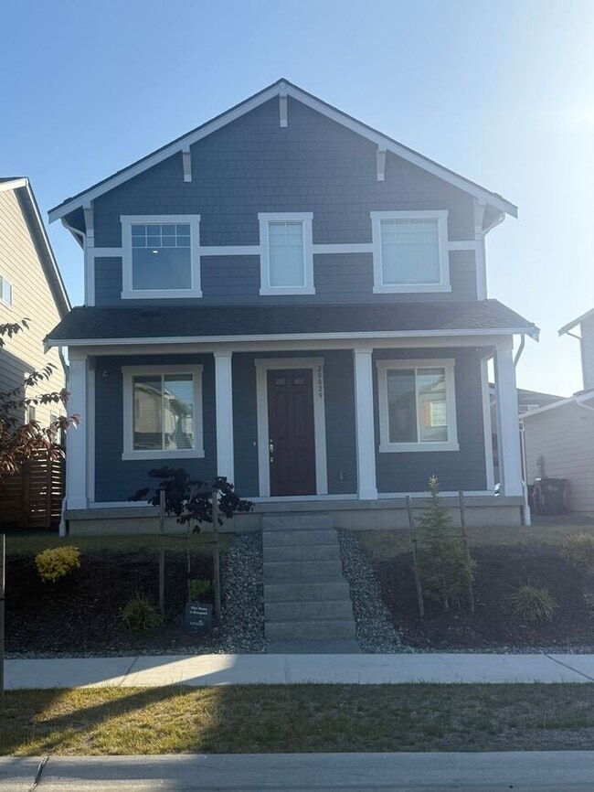 Building Photo - Beautiful 3-Bedroom + Bonus Loft Home in B...