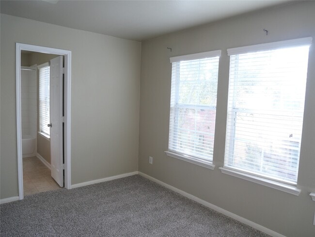 Building Photo - 1739 Nichole Woods Dr