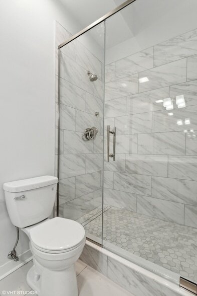 Building Photo - 939 W Madison St