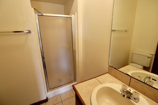 Building Photo - 908-910 Aspen