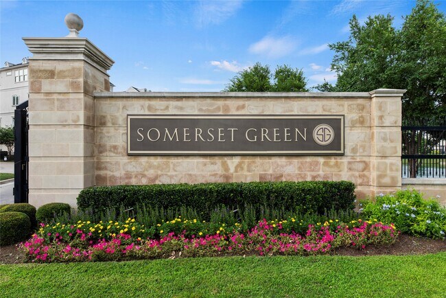 Building Photo - 3503 Kensington Gdns Ln