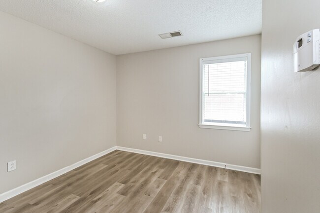 Building Photo - 3450 Bop Blvd