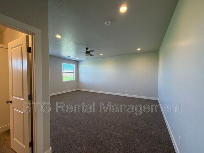 Building Photo - 1098 S 4380 W