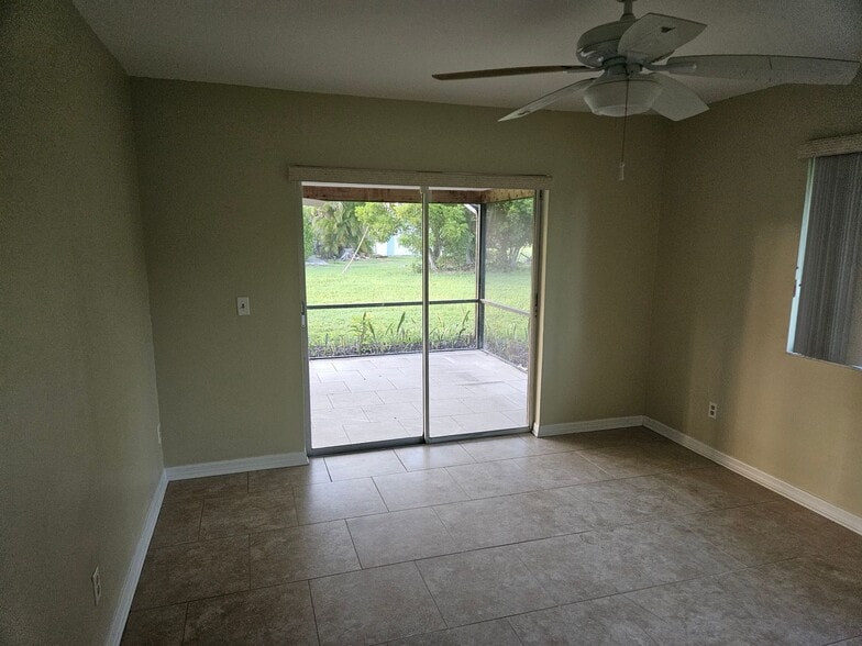 Building Photo - 309 Tarpon Dr