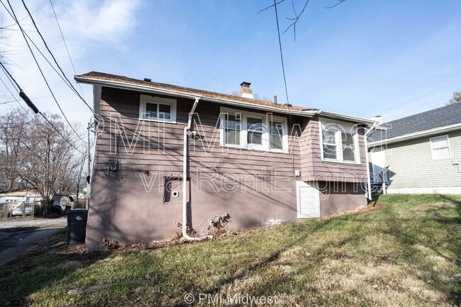 Building Photo - 1521 N Tacoma Ave