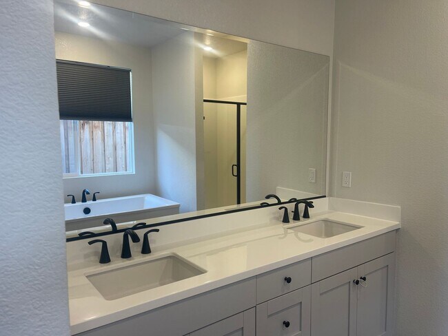 Building Photo - 2024 Build - 3br/2ba Home