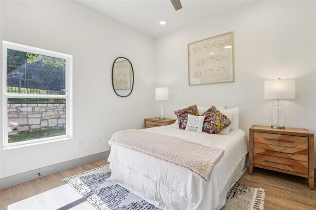 Building Photo - 2450 Wickersham Ln
