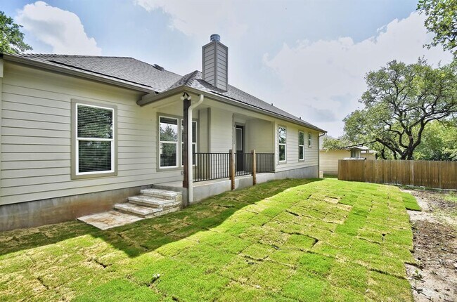 Building Photo - 2109 Meadow View Dr