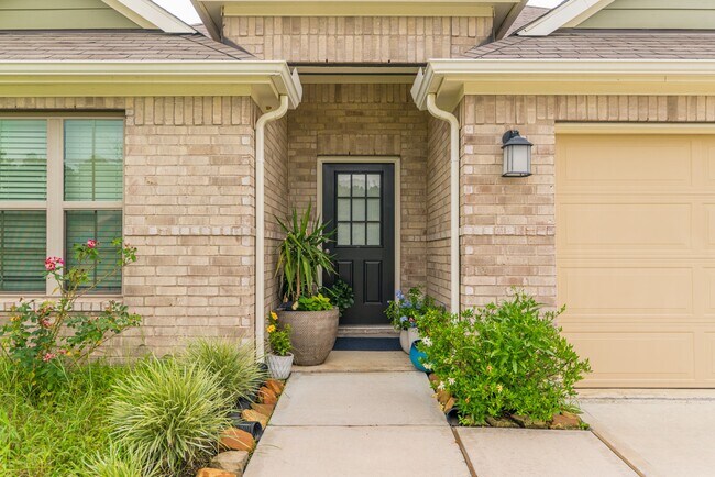 Building Photo - 22035 Juniper Crossing Dr