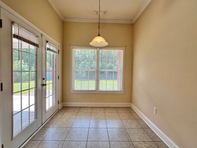 Building Photo - COMING LATE FEBRUARY 2026! (Pet Friendly)